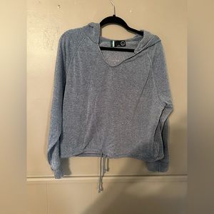 XL blue shirt with hood.